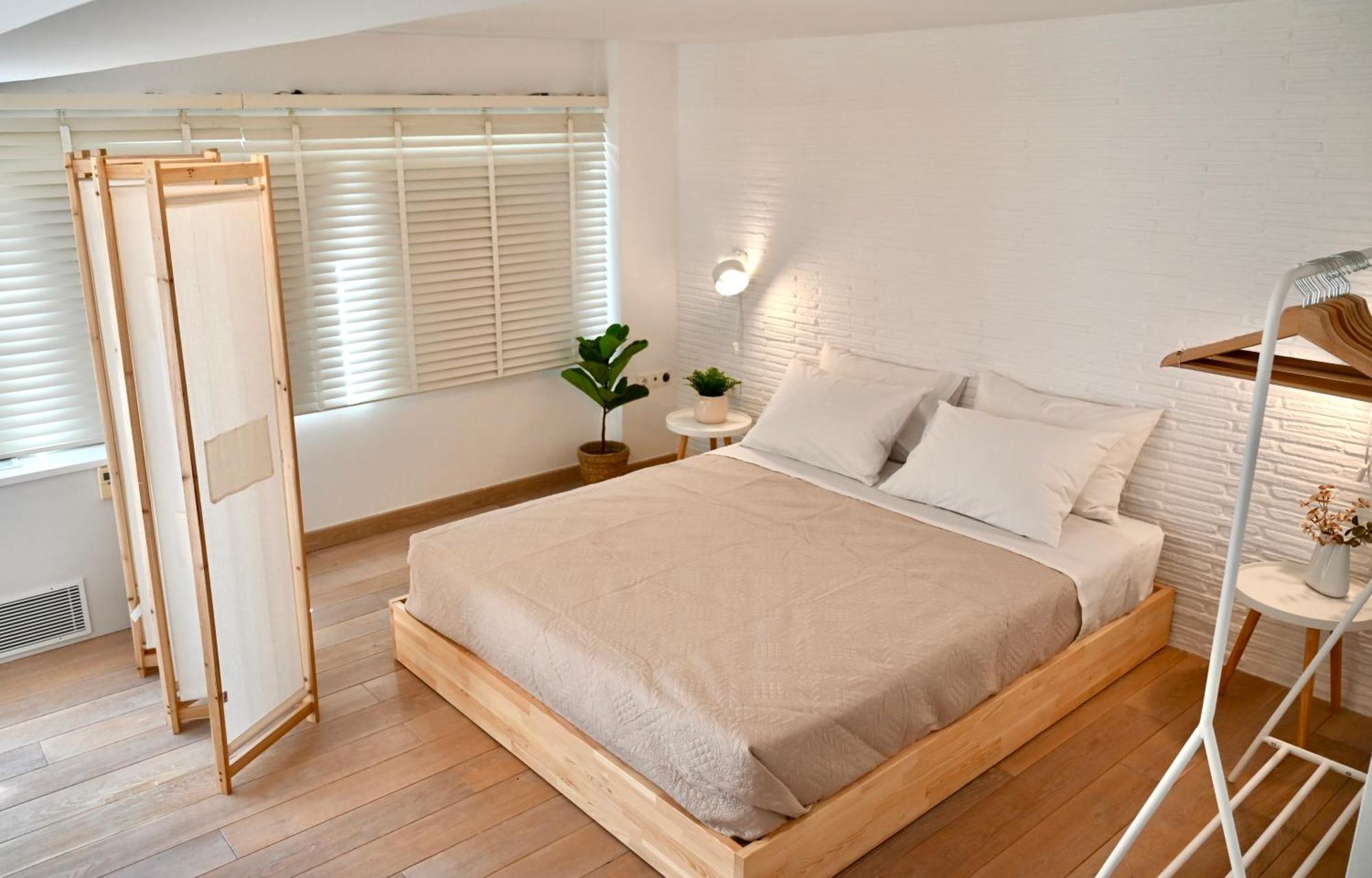 Apartment Bright And Comfy In The Heart Of Athens